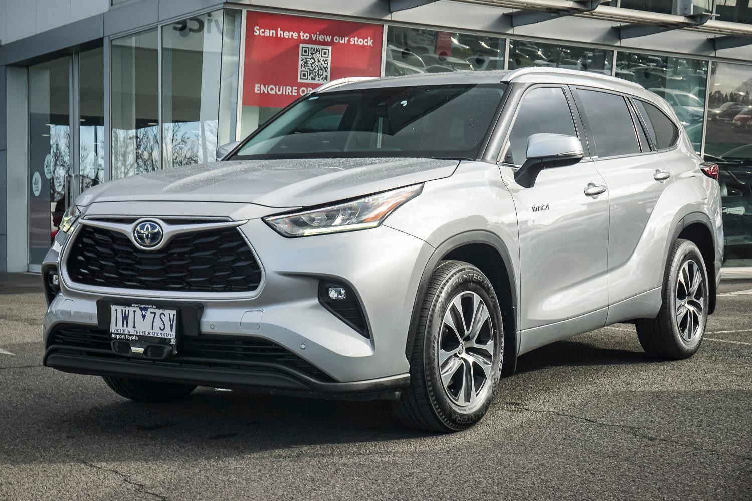 Toyota Kluger image 4