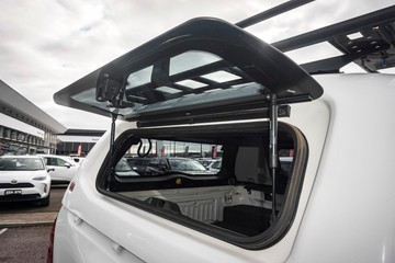 https://dvg-vehicle-assets.s3.amazonaws.com/81507/adwco0c3welyqi7sf6yac9xe6.jpg