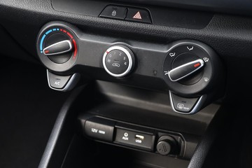 https://dvg-vehicle-assets.s3.amazonaws.com/81508/a0pq4bjf2r7i2vz8ioe6nq3sw.jpg