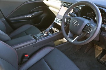 https://dvg-vehicle-assets.s3.amazonaws.com/81510/8yomdir0d1jjbg99inyf0ks1q.jpg