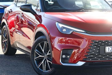 https://dvg-vehicle-assets.s3.amazonaws.com/81510/hlxsefyasuz5slbz9ektxu3s.jpg