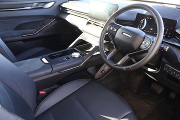 https://dvg-vehicle-assets.s3.amazonaws.com/81517/9cwb9kb3i27zdr5zxahm00phg.jpg