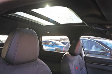 https://dvg-vehicle-assets.s3.amazonaws.com/81517/buspaiey3u9k8guvgryl3fbtk.jpg