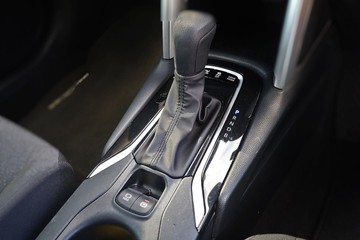 https://dvg-vehicle-assets.s3.amazonaws.com/81526/a5uz8zyet62sm8zcbgsqlmfwg.jpg