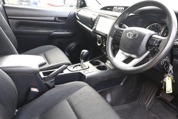 https://dvg-vehicle-assets.s3.amazonaws.com/81529/9sanl127fn3rqadbwbrj6xpon.jpg