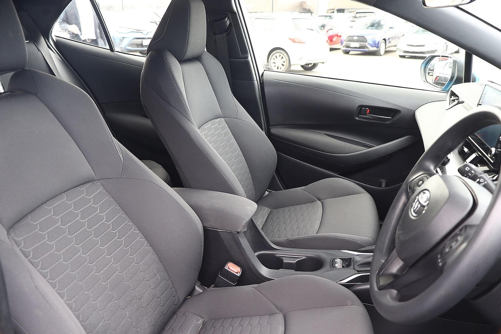 Toyota Corolla image 3