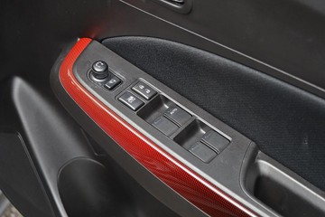 https://dvg-vehicle-assets.s3.amazonaws.com/81546/44tsaft3vjgvyij9blji75qdn.jpg