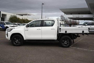 https://dvg-vehicle-assets.s3.amazonaws.com/81553/9wcr440kgcrs6tajdnfhxjdcg.jpg