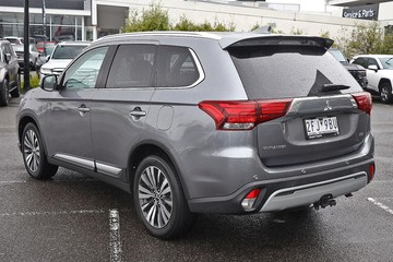https://dvg-vehicle-assets.s3.amazonaws.com/81555/4gjmqr7dlvz5wiam9o9eq10md.jpg