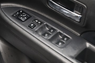 https://dvg-vehicle-assets.s3.amazonaws.com/81555/9v1j6cn02fknv8iiahajtsdb4.jpg