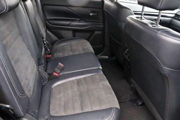 https://dvg-vehicle-assets.s3.amazonaws.com/81555/f66af7y2i7vevy6annt77gxv.jpg