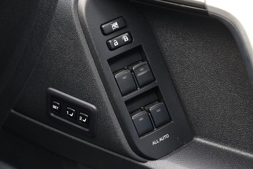 https://dvg-vehicle-assets.s3.amazonaws.com/81557/4bidx6qfw8r1paae8dxft8aw5.jpg