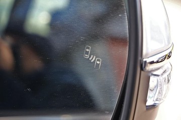 https://dvg-vehicle-assets.s3.amazonaws.com/81557/bx9y282eb4gddko0hyvflzfwn.jpg