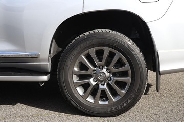 https://dvg-vehicle-assets.s3.amazonaws.com/81557/chyzbjo3arahh00j6in5yhpy7.jpg