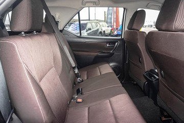 https://dvg-vehicle-assets.s3.amazonaws.com/81564/1a2e9i1mjlewbwiu3bvym0p3i.jpg
