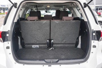 https://dvg-vehicle-assets.s3.amazonaws.com/81564/5xdvuqlduz14lko091nass8t0.jpg