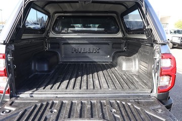 https://dvg-vehicle-assets.s3.amazonaws.com/81571/43wki25vkw9xsj1w48h9kor45.jpg