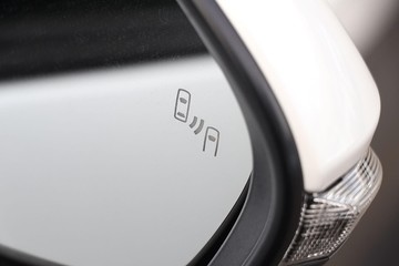 https://dvg-vehicle-assets.s3.amazonaws.com/81572/297dnz5ifkrq9b3o0222vshfs.jpg
