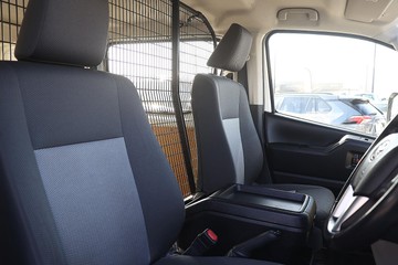 https://dvg-vehicle-assets.s3.amazonaws.com/81573/1qal76etrg640udpqh78a7s6d.jpg