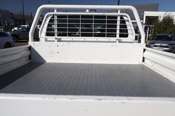 https://dvg-vehicle-assets.s3.amazonaws.com/81575/33kor8ipdc8tjulom35j6lt6.jpg