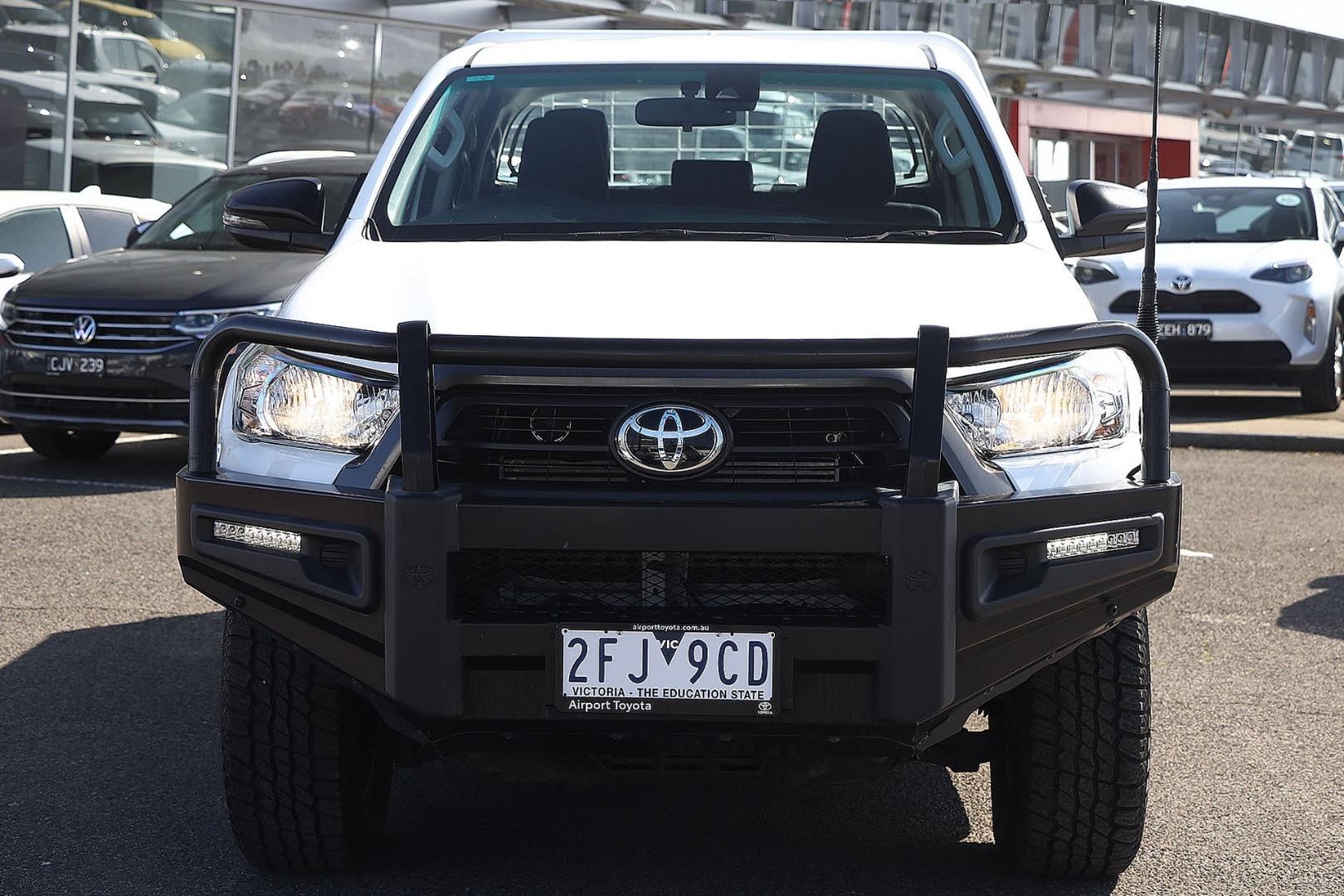 Toyota Hilux image 4