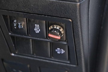 https://dvg-vehicle-assets.s3.amazonaws.com/81575/be1marnaum3wt42e52af044ww.jpg