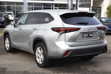 https://dvg-vehicle-assets.s3.amazonaws.com/81586/4e1tg6iolk4hbejnt4x541ep.jpg