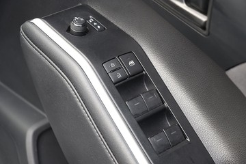 https://dvg-vehicle-assets.s3.amazonaws.com/81586/8v691iufh3arb590hoe1qlhvx.jpg