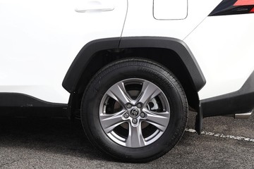 https://dvg-vehicle-assets.s3.amazonaws.com/81587/5ntdytqwnxqpiuqhvzazl2ot2.jpg