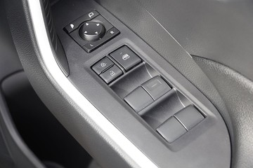 https://dvg-vehicle-assets.s3.amazonaws.com/81587/b2kf673se7cmsf3qshnsnm76q.jpg