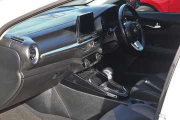 https://dvg-vehicle-assets.s3.amazonaws.com/81593/8rh5u7c49ct976jm604dtm5r2.jpg
