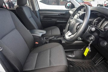 https://dvg-vehicle-assets.s3.amazonaws.com/81606/4ntwdvbog8it811sqymzvnmi1.jpg