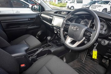 https://dvg-vehicle-assets.s3.amazonaws.com/81606/fdlj9hbt33lb0s9hsri18oqy.jpg