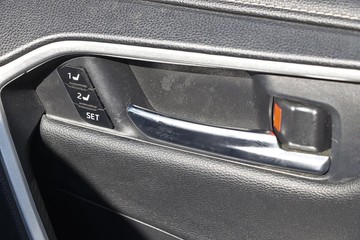 https://dvg-vehicle-assets.s3.amazonaws.com/81612/5kjeyi2henaeychik13jy602e.jpg