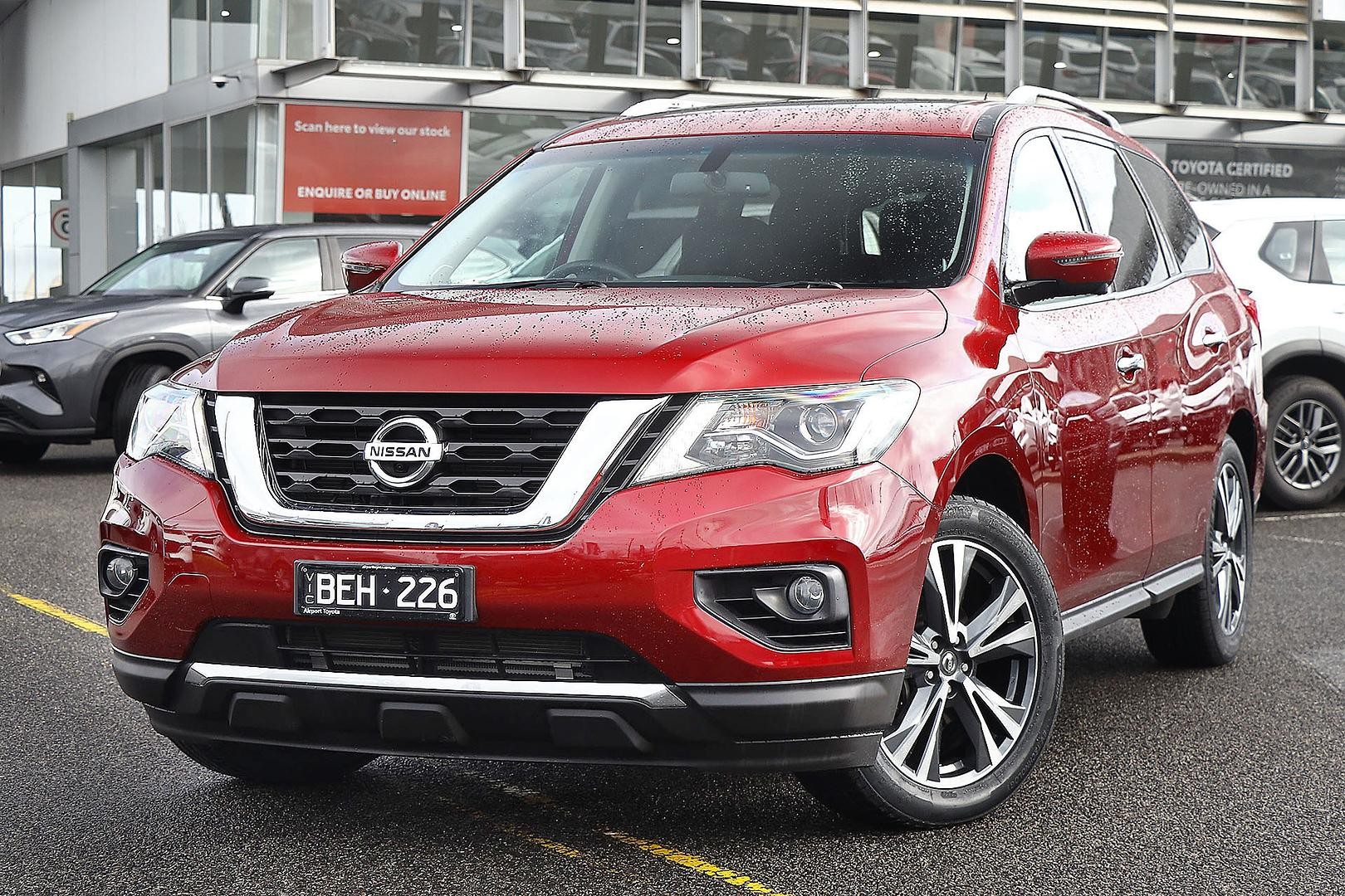 Nissan Pathfinder image 4