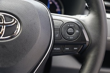 https://dvg-vehicle-assets.s3.amazonaws.com/81624/a0ygq2k5iqc5egfien2yh76se.jpg