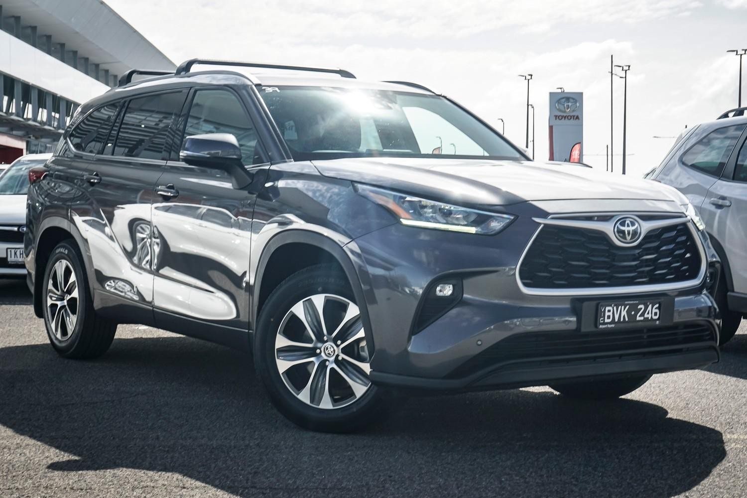 Toyota Kluger image 1