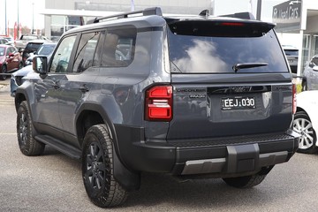https://dvg-vehicle-assets.s3.amazonaws.com/81655/1uvpr2rj1dxk1dl2fvyz3gmmb.jpg