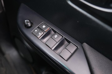 https://dvg-vehicle-assets.s3.amazonaws.com/81676/8u3d785a96q31suahekr9l2po.jpg