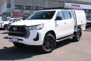 https://dvg-vehicle-assets.s3.amazonaws.com/81676/e5s0pdr50f15byw6a0lp2sd3u.jpg