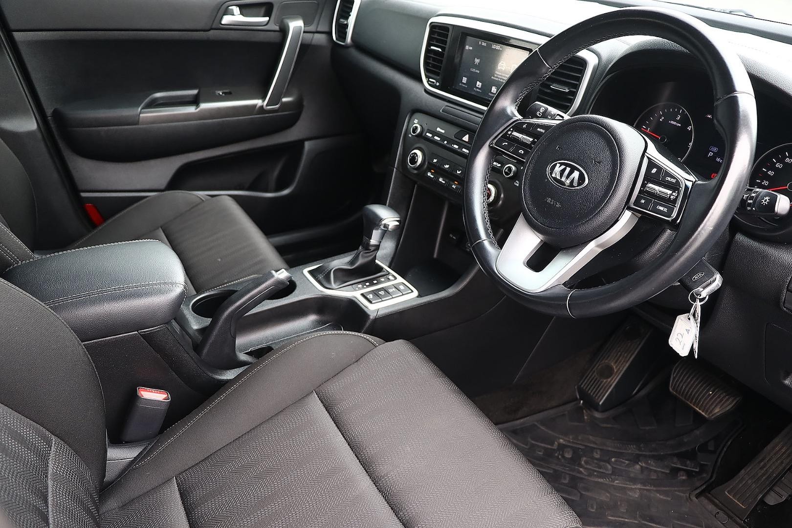 Kia Sportage image 3