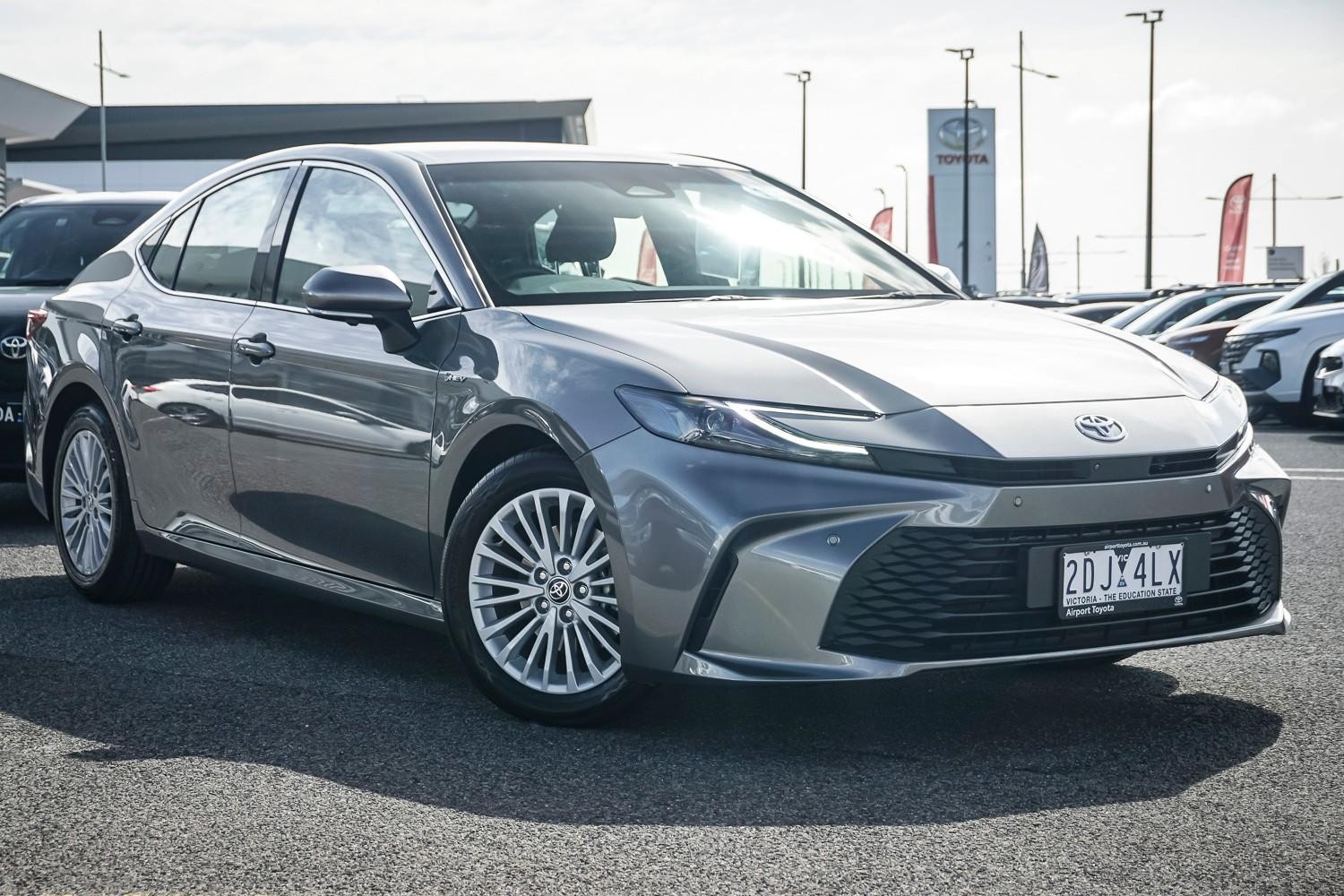 Toyota Camry image 1