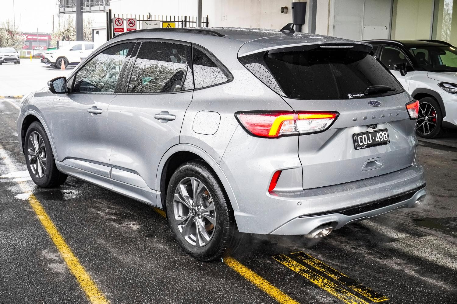 Ford Escape image 4