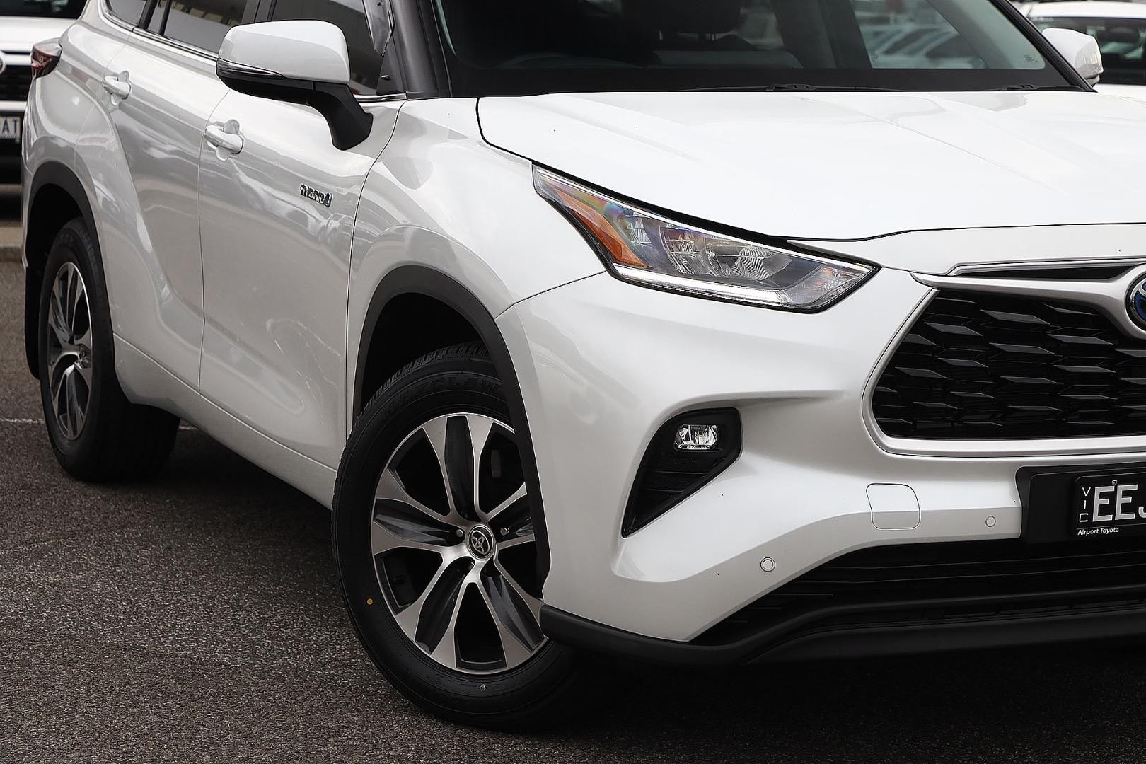 Toyota Kluger image 2