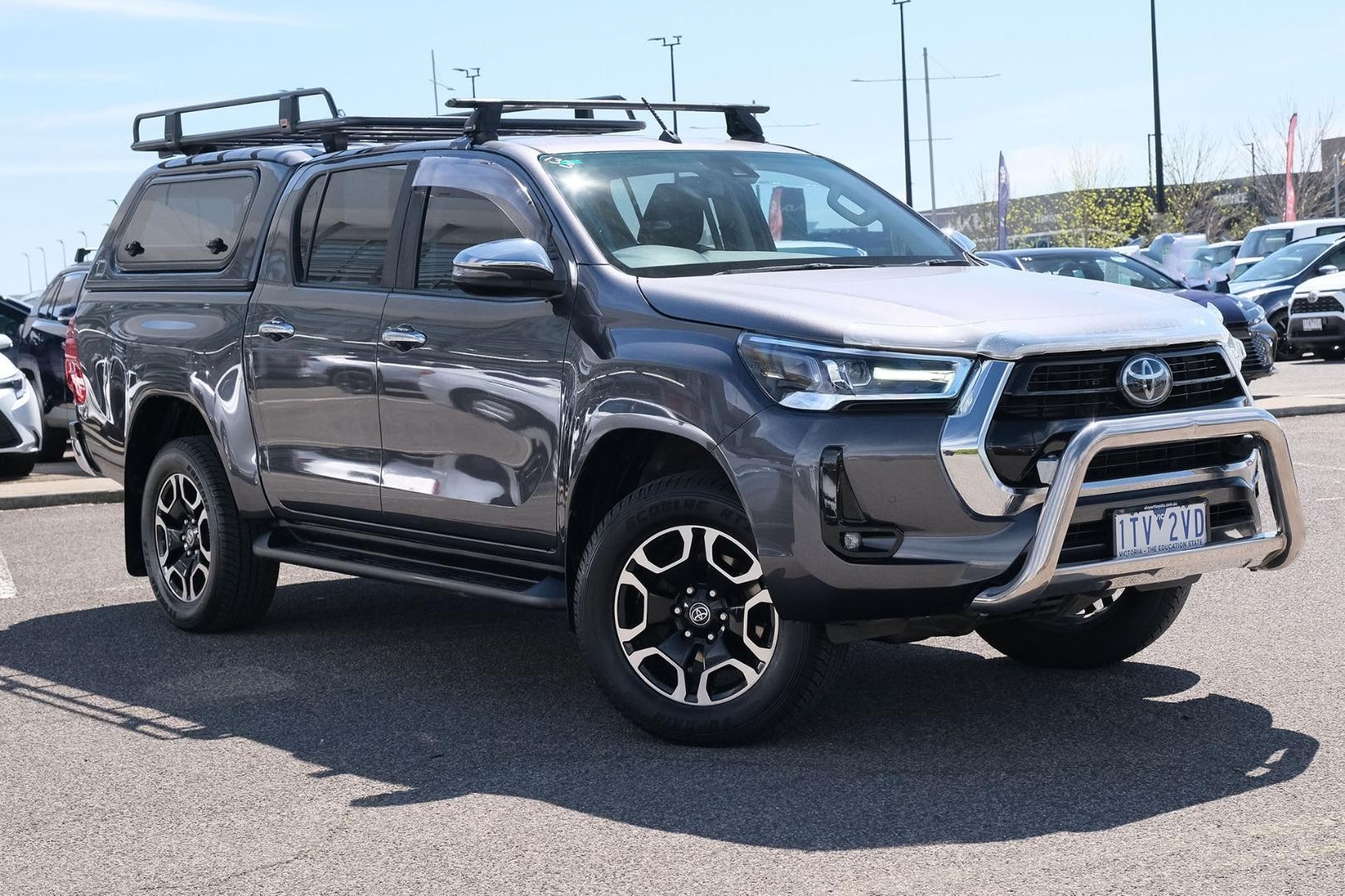 Toyota Hilux image 1