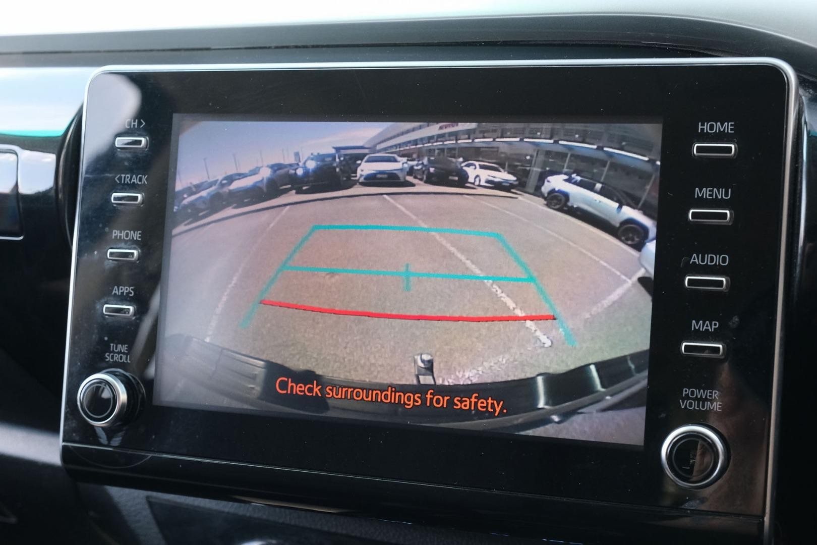Toyota Hilux image 3