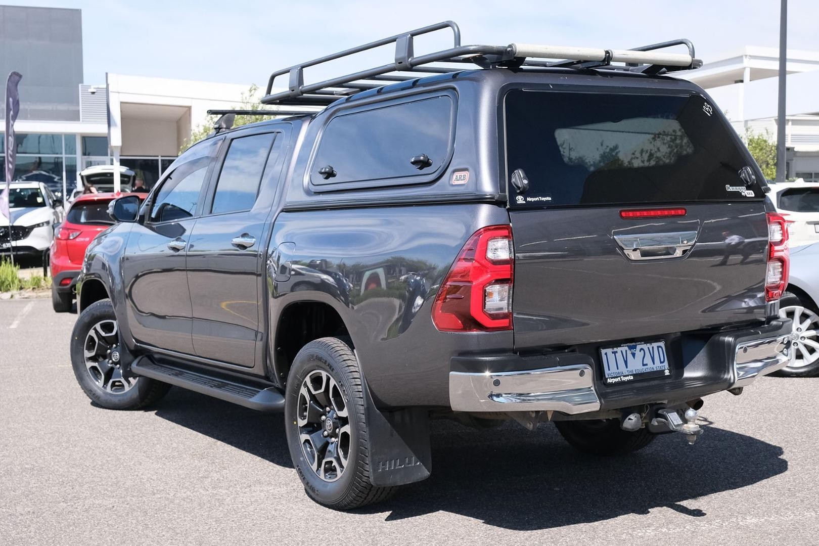 Toyota Hilux image 4