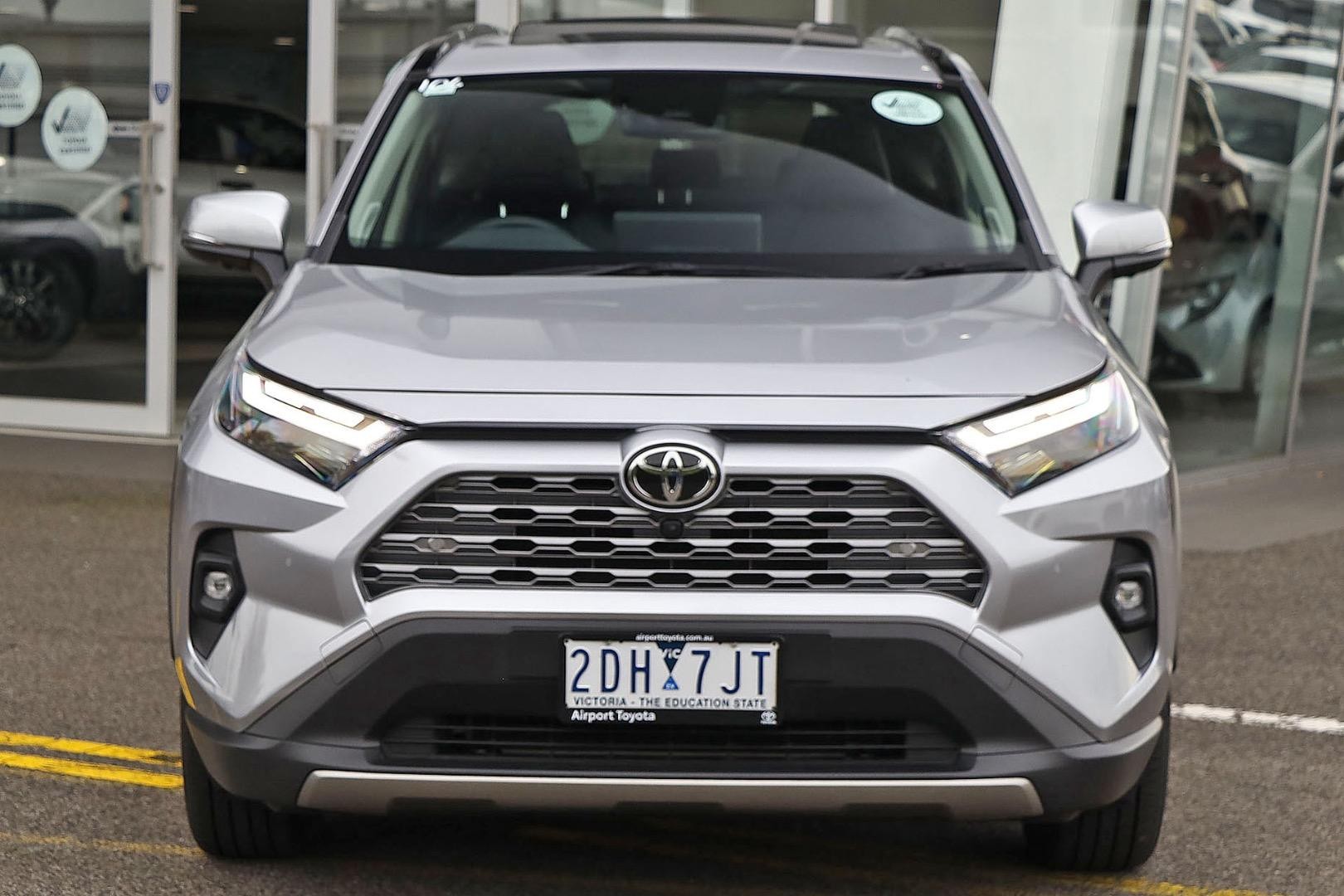 Toyota Rav4 image 4
