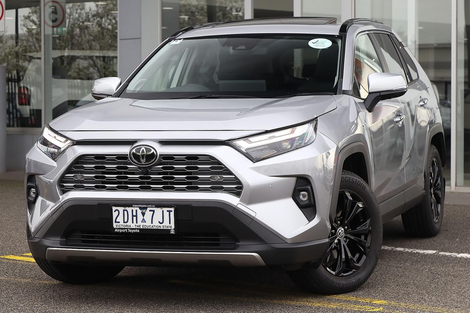 Toyota Rav4 image 3