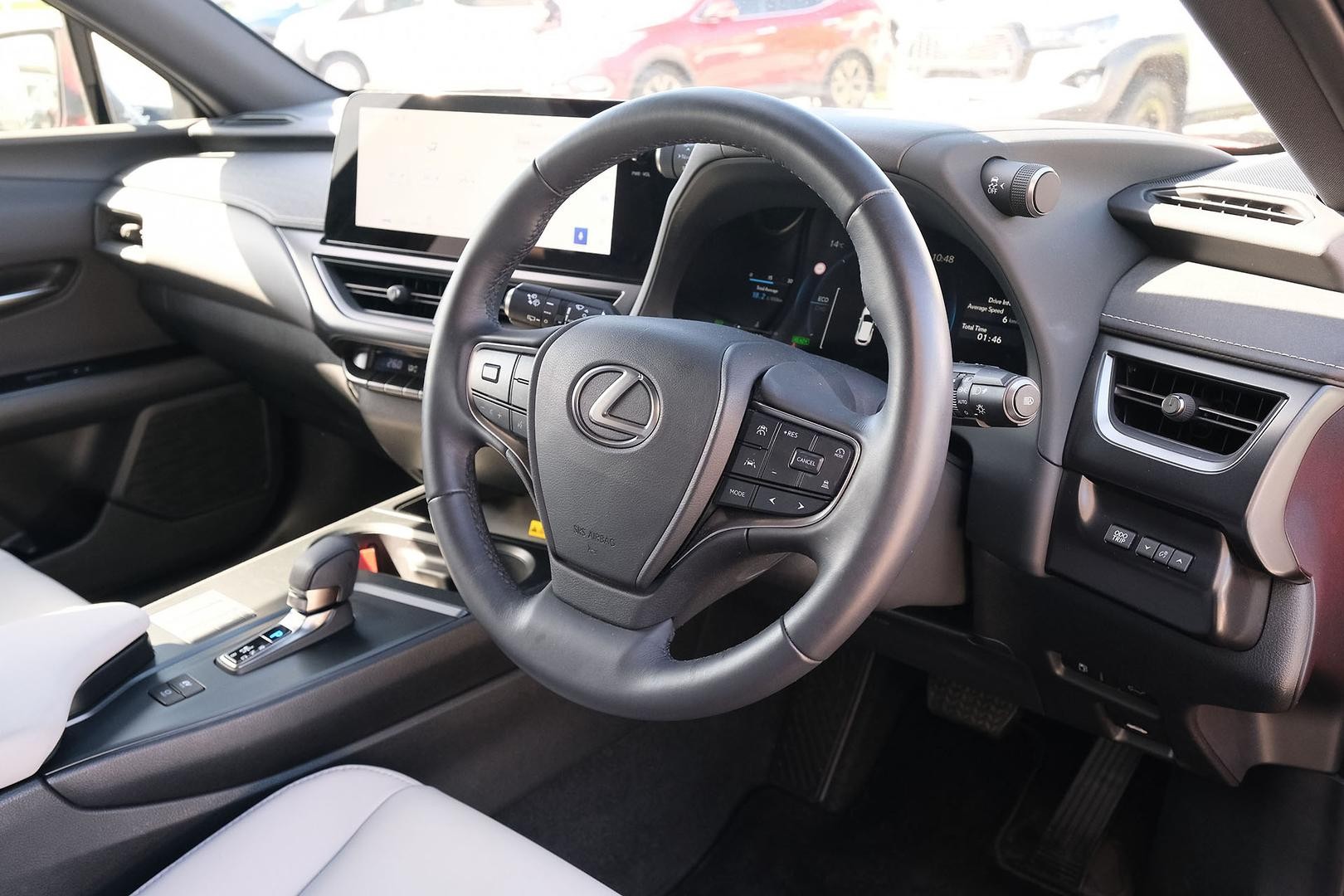 Lexus Ux image 2
